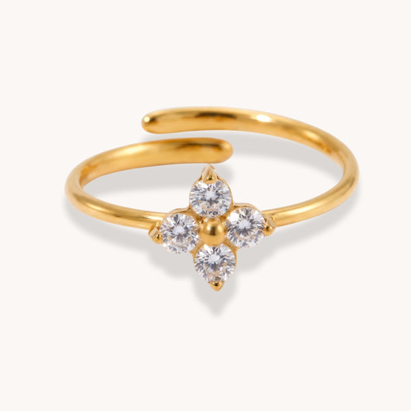 Crystal Clover Ring in Gold