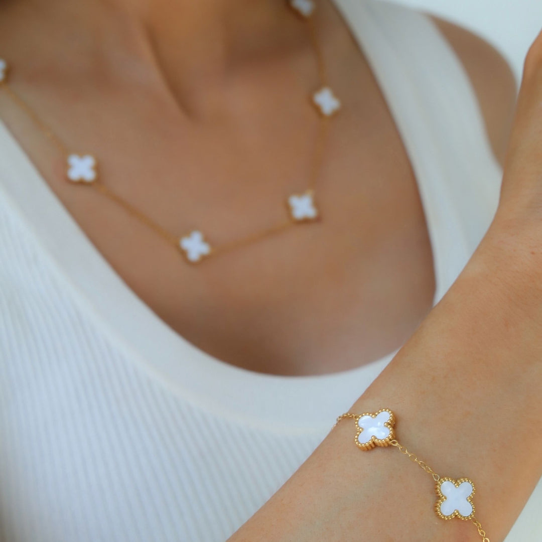 White Clover Necklace, Gold
