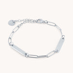 Silver paperclip chain bracelet with bar links in stainless steel – waterproof & tarnish-free.