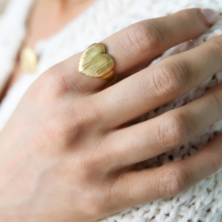 Ribbed Heart Adjustable Ring, Gold