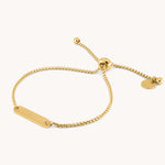 Gold adjustable box chain bracelet with bar plate in 18k gold-plated stainless steel – waterproof & tarnish-free.