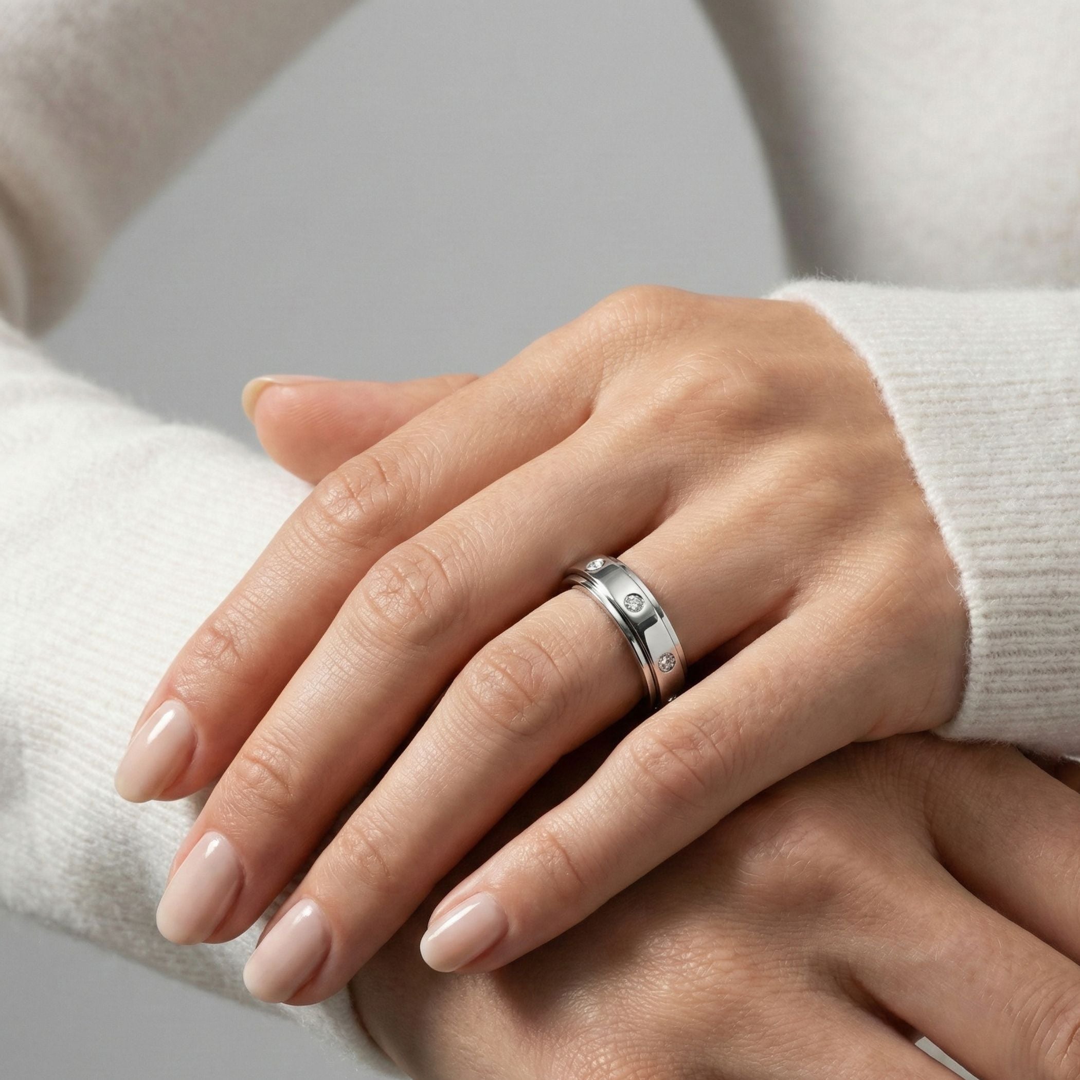 Cali Crystal Spinner Ring in Silver