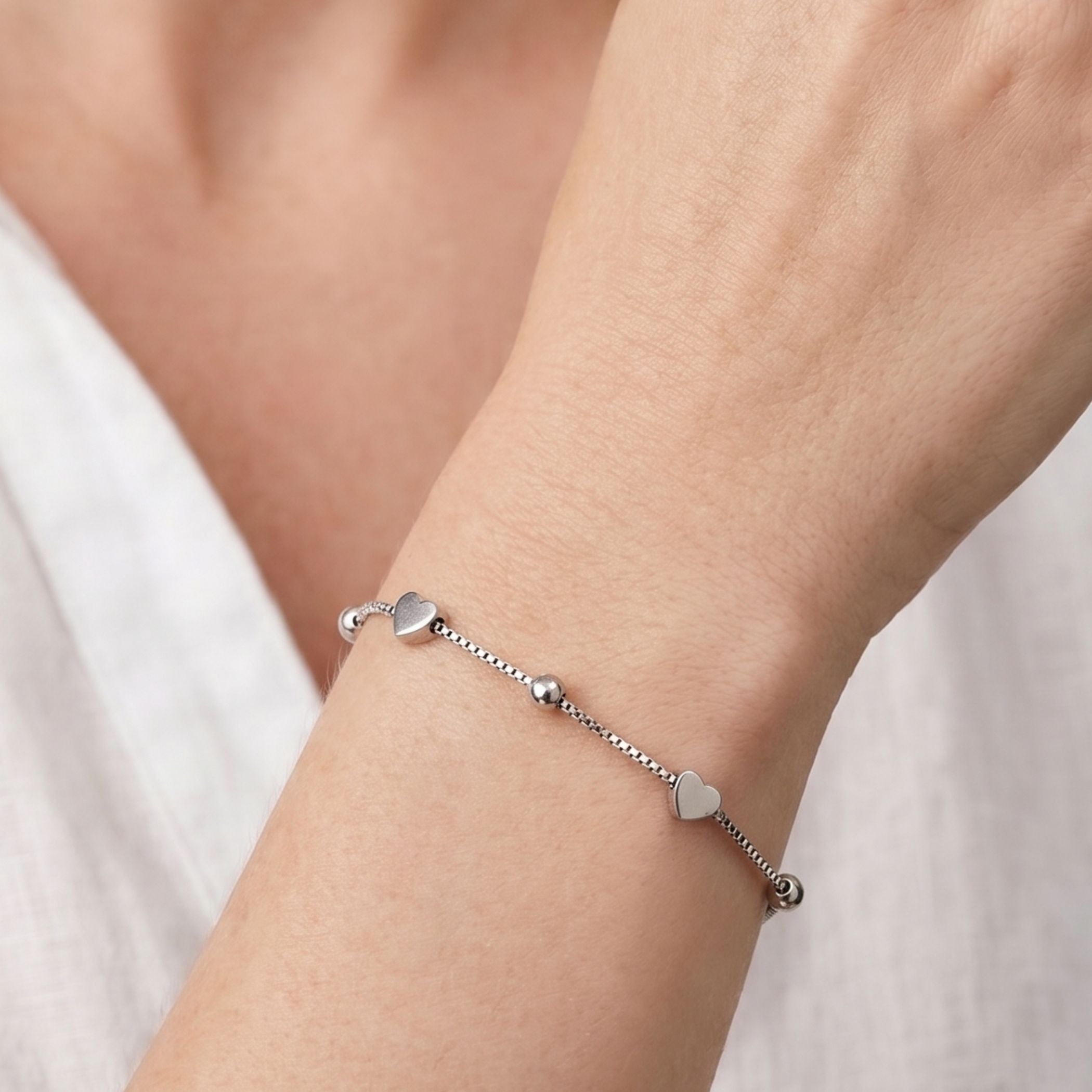 Heart & Ball Bracelet in Silver
