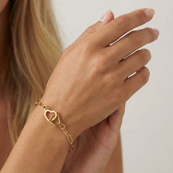 Interlinked Heart Paperclip Bracelet in Gold
