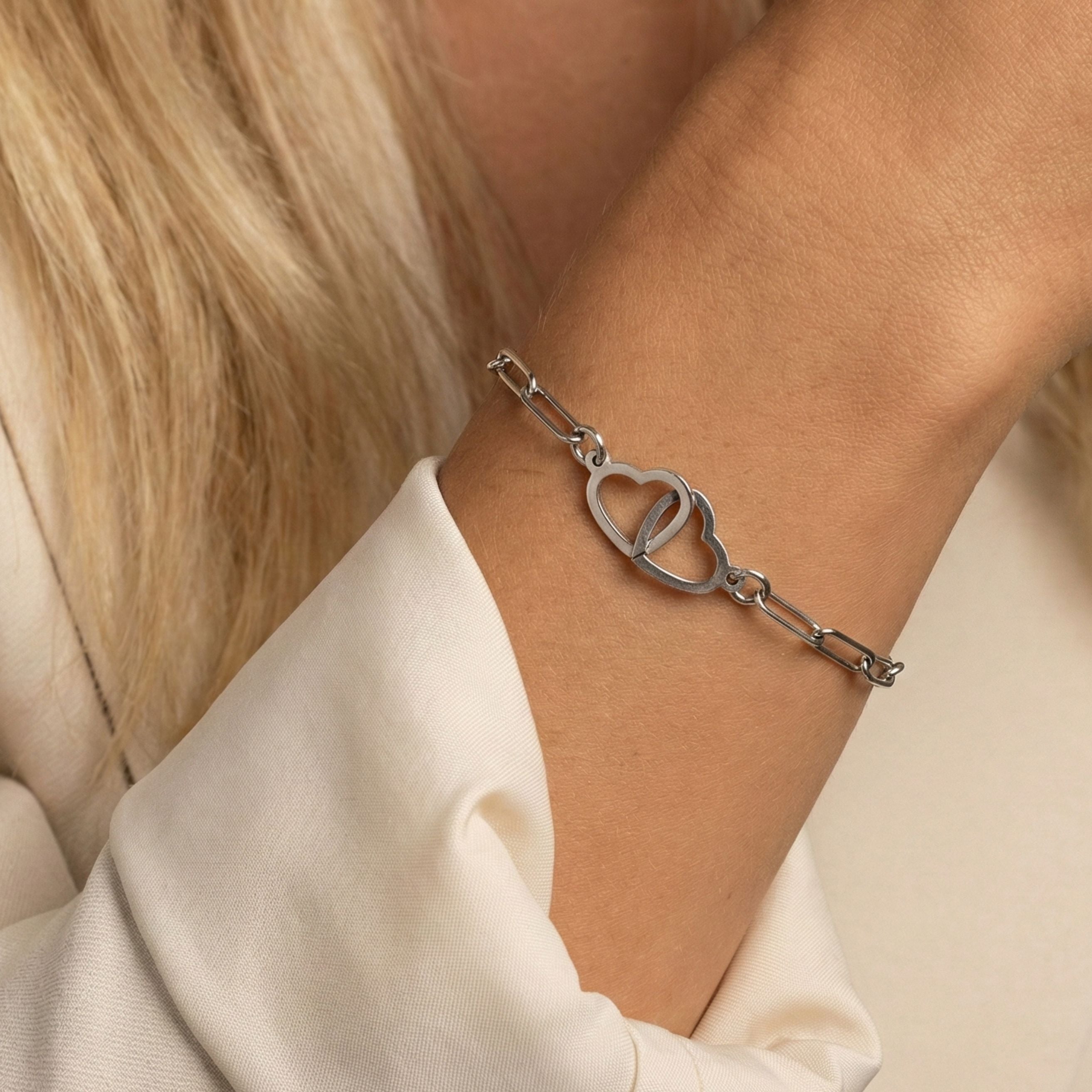 Interlinked Heart Paperclip Bracelet in Silver