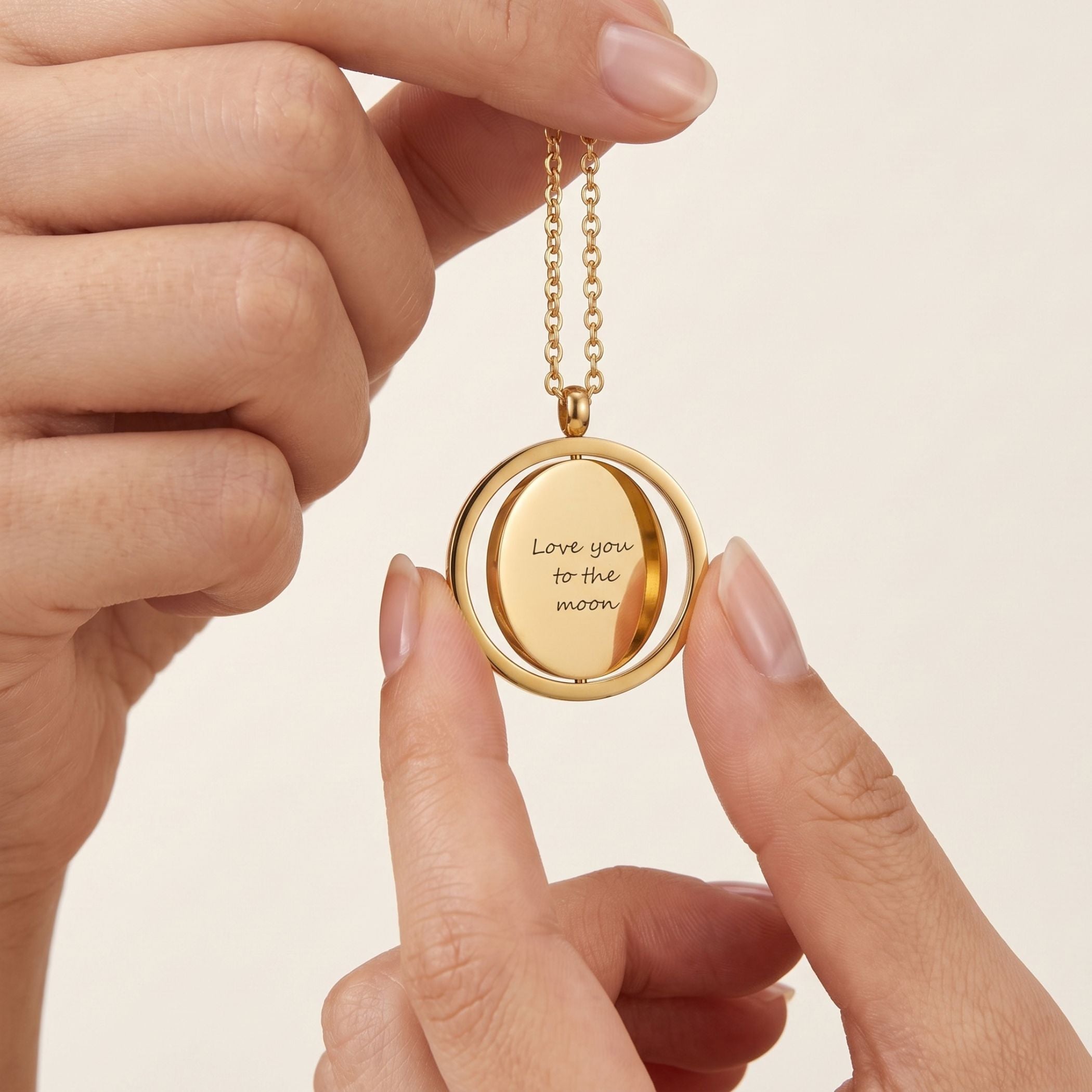 Spinning Disc Engravable Necklace in Gold