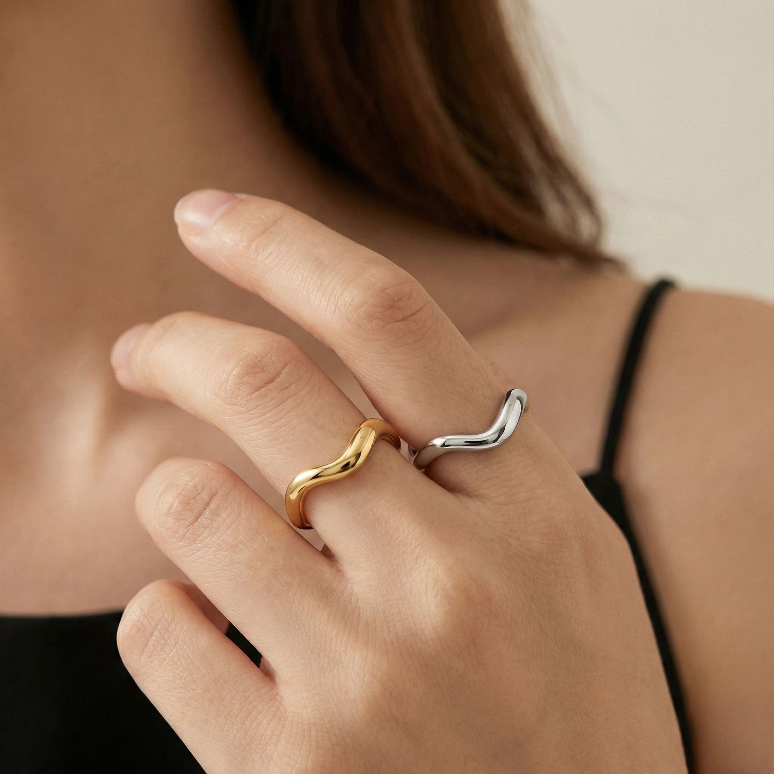 Wavy Ring, Gold