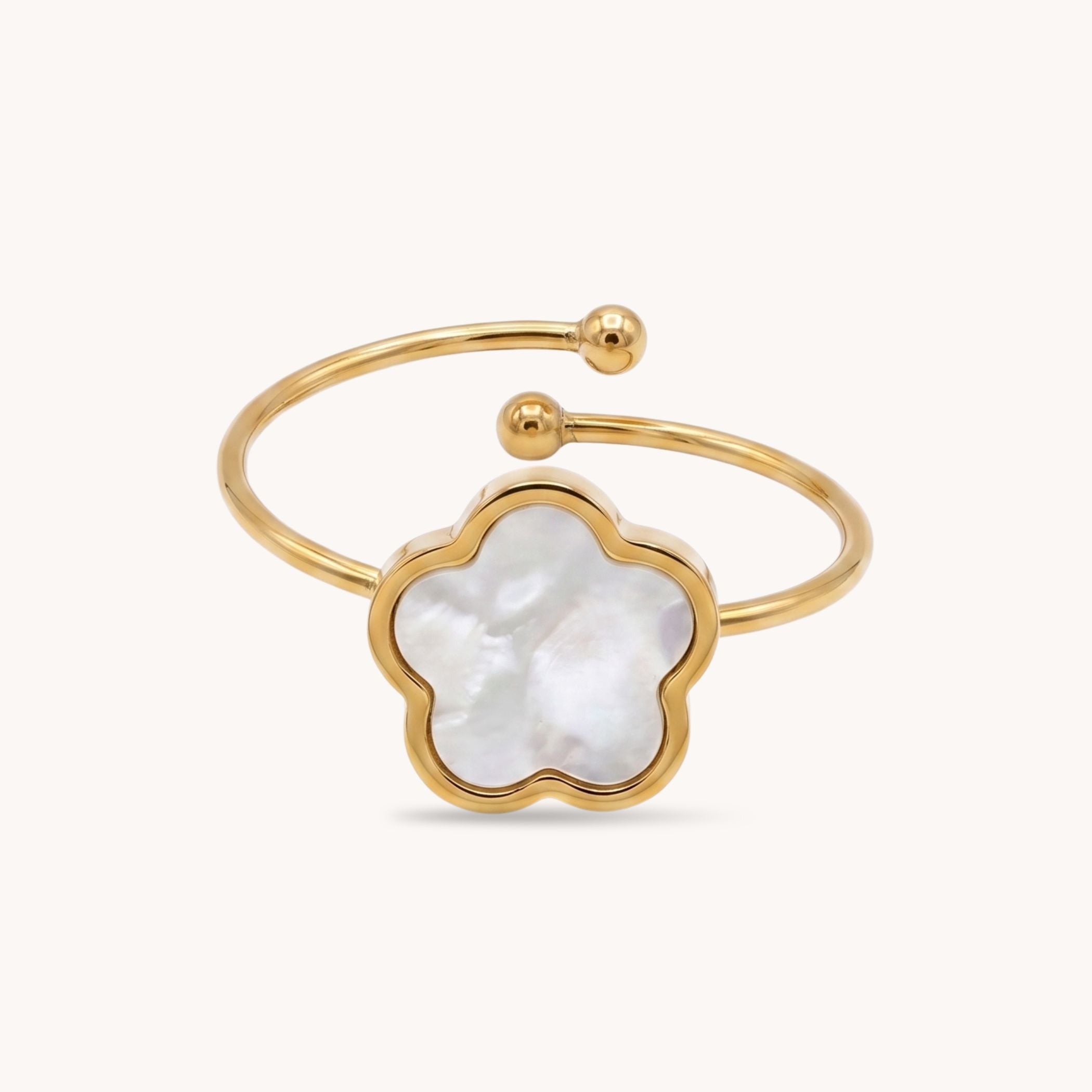 White Clover Ring in Gold