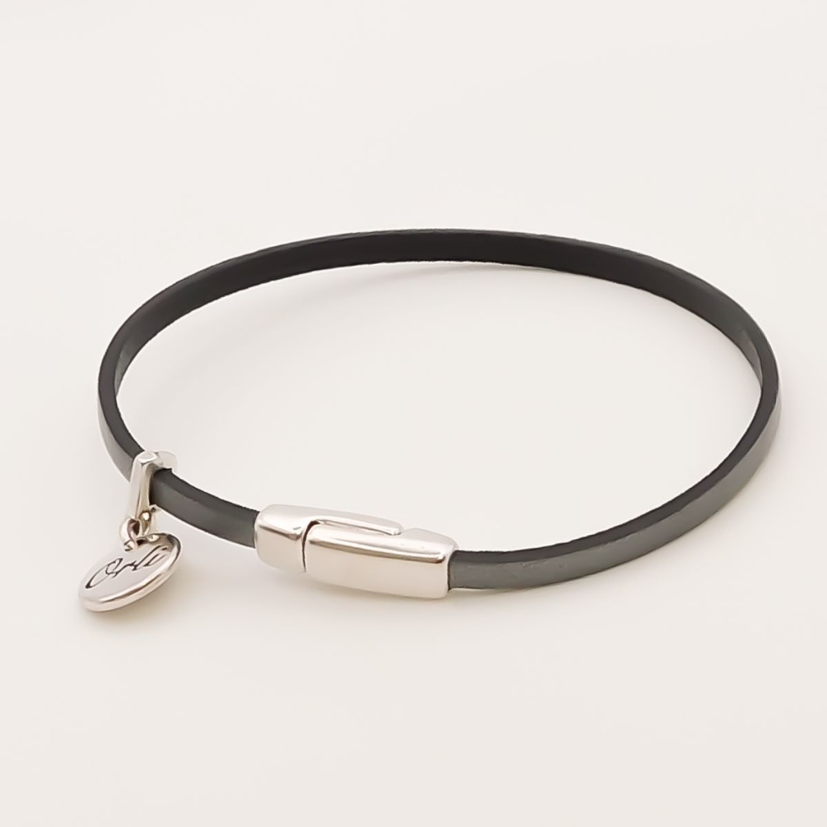 Mens Leather Bracelet Black Beads 215cm Magnet STAL  Poland New  The  wholesale platform  Merkandi B2B